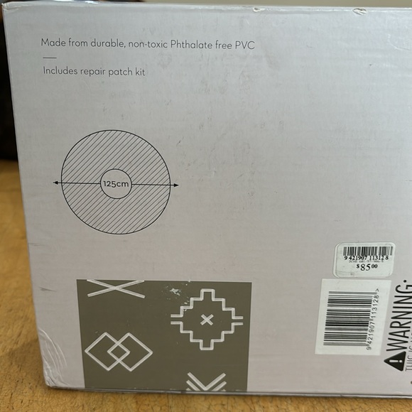 Oversized Pool Tube - Picture 2 of 3